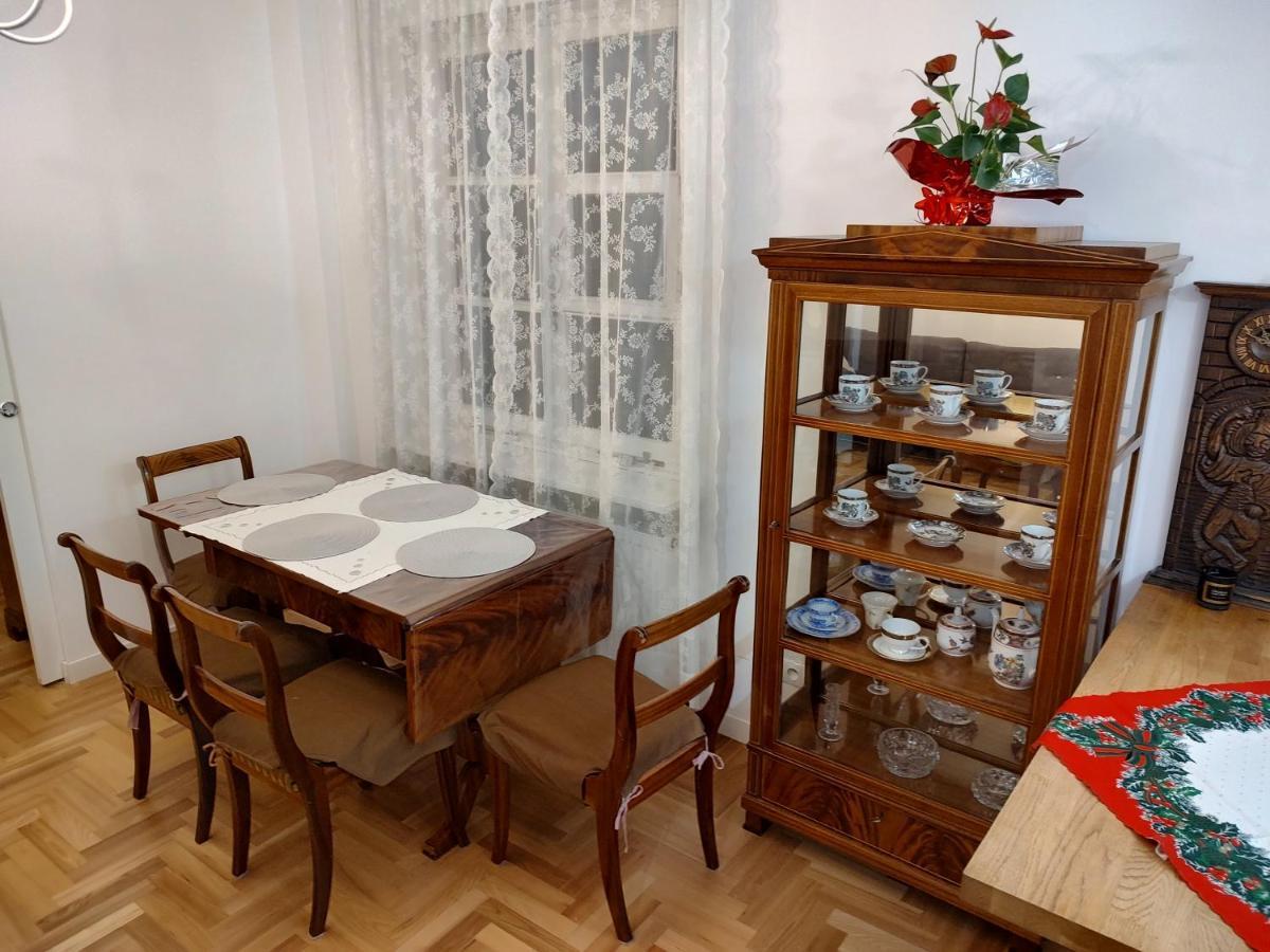 Apartamento Apartament Przy Starym Miescie Varsovia Exterior foto