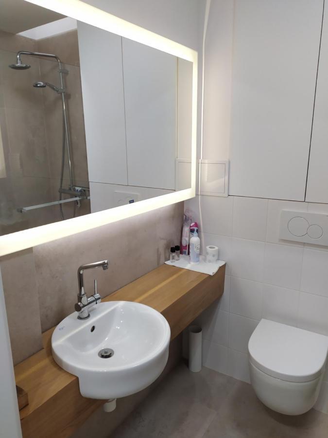 Apartamento Apartament Przy Starym Miescie Varsovia Exterior foto